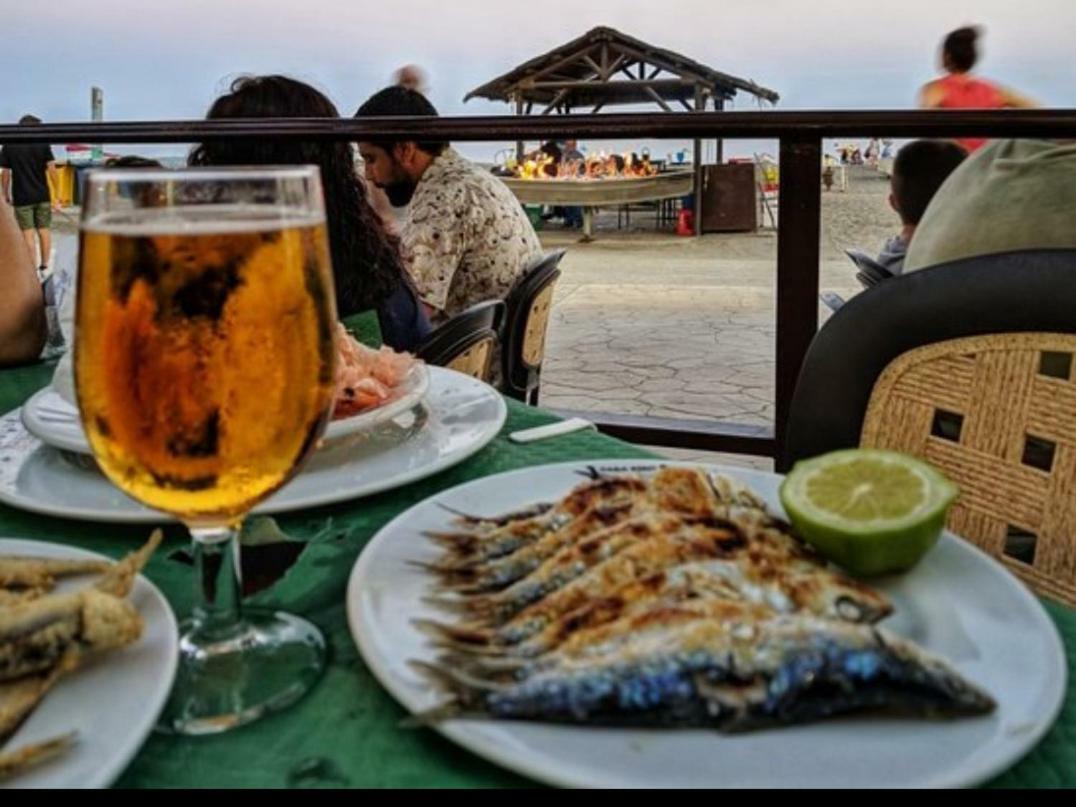 Apartamento Céntrico ático junto al mar Rincón de la Victoria Exterior foto
